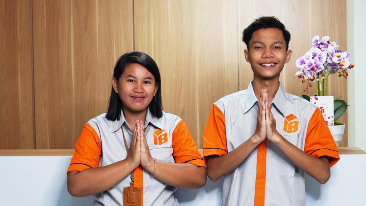 Hostel 18 Pasangan Butuh Surat Nikah Бандунг Экстерьер фото